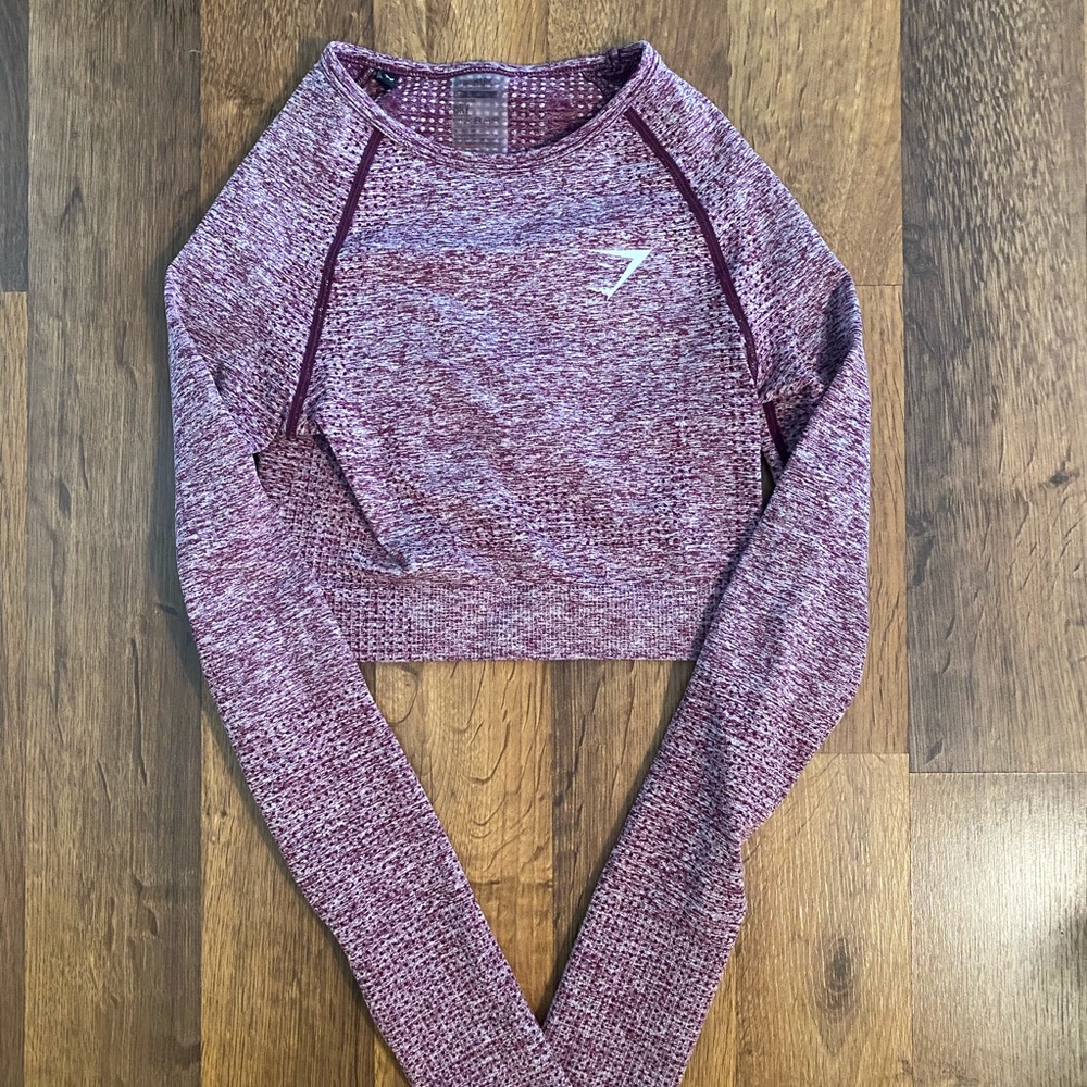 Gym shark long sleeve crop top